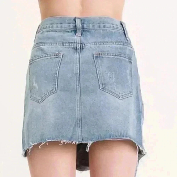 Distress Button front Mini Denim Skirt - Picture 3 of 4